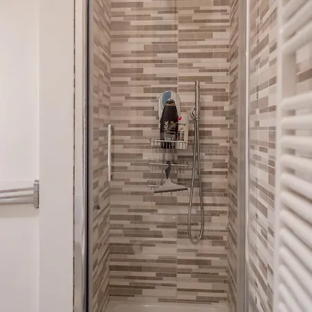 Loreto & Piola White Flat Apartman *